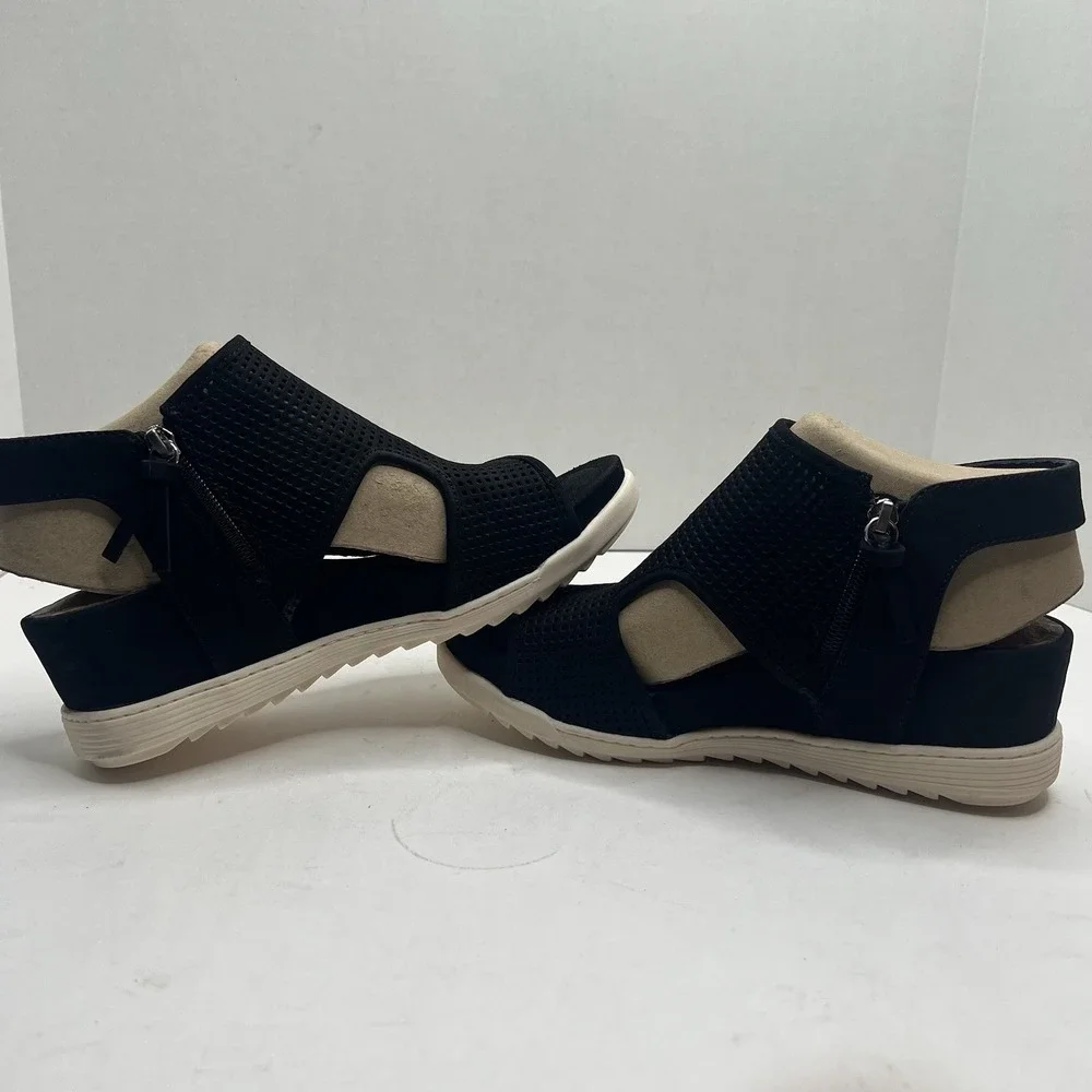 Sofft Shandi Women’s 7 M Black Perforated Suede Wedge Sandals NIB